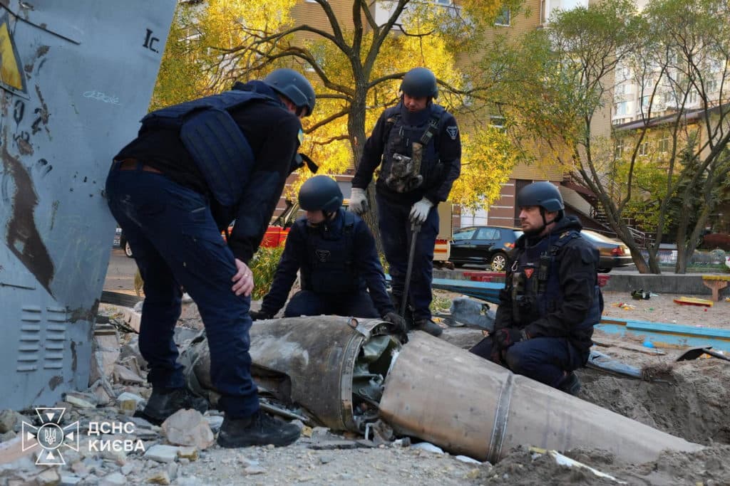 Russia Reports Air Defense Successes Amid Strikes; Ukraine Cites Lack of Early Warning