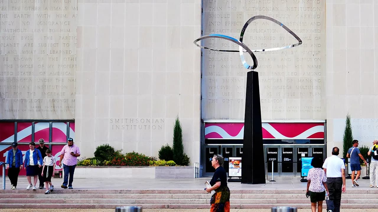 Trump Requests Smithsonian to Install George Washington Statue and Create Center for American Heroes